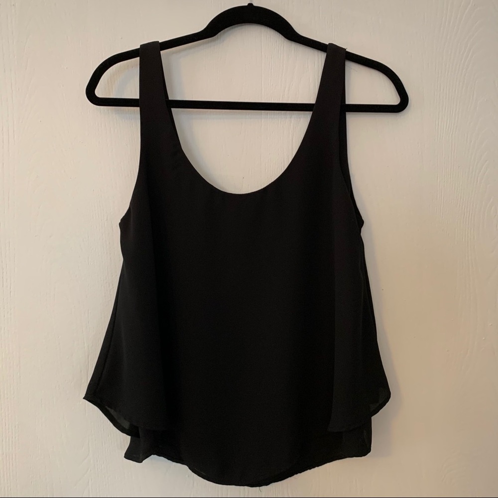 Super cute black top